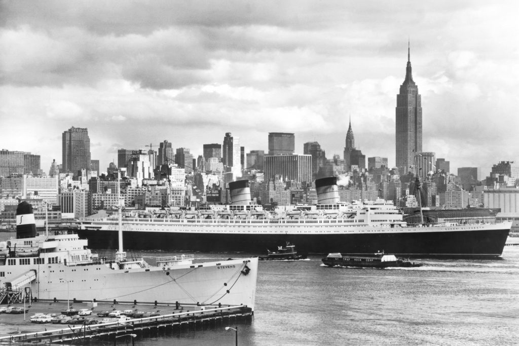 RMS_Queen_Elizabeth